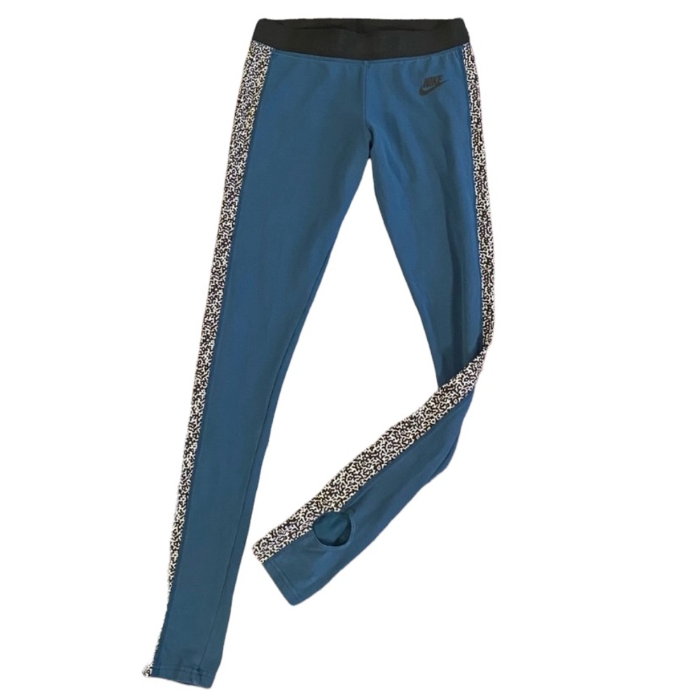 Nike Force Flex Tight Medium